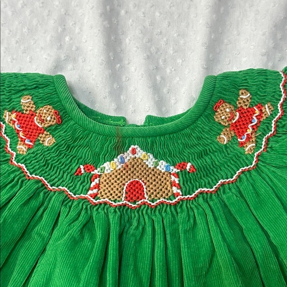 PETIT BEBE Green Smocked Gingerbread Candyland Christmas Dress 12M 12 Months - Picture 5 of 7